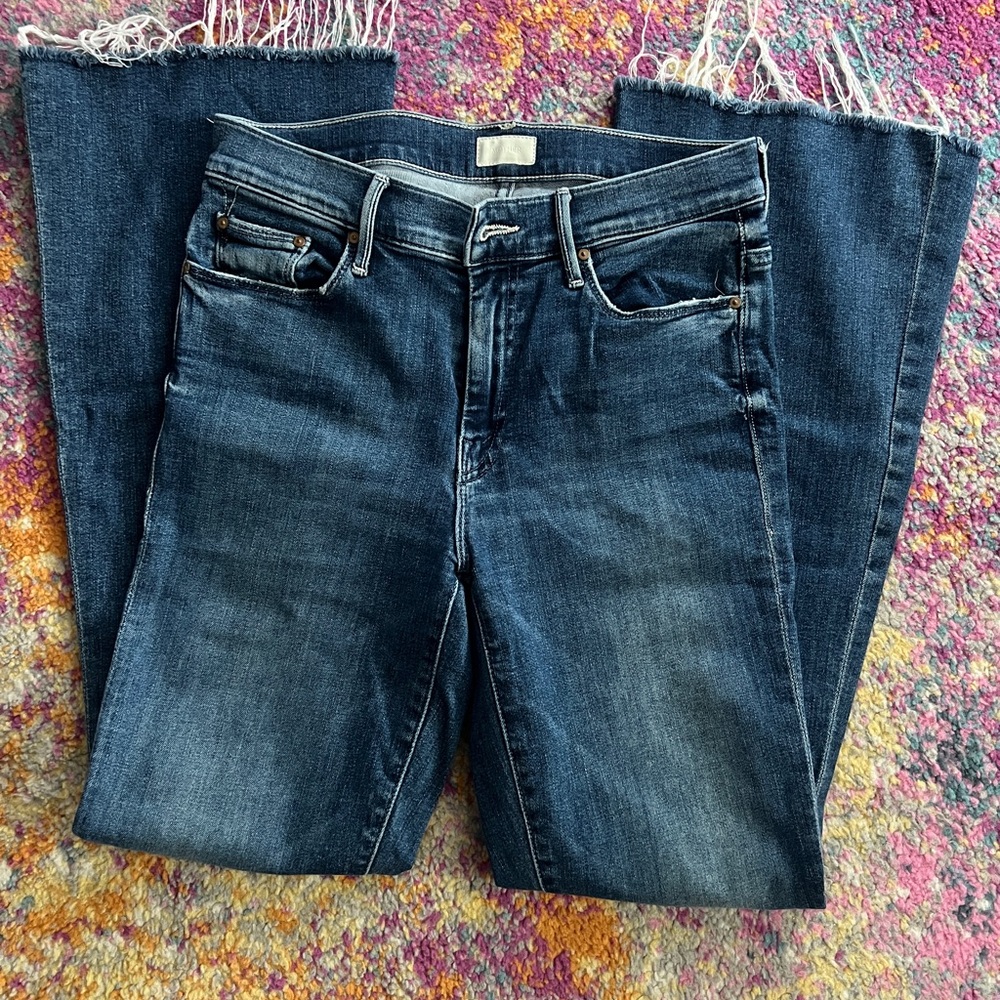 MOTHER The Weekender Fray Jeans - Picture 3 of 5